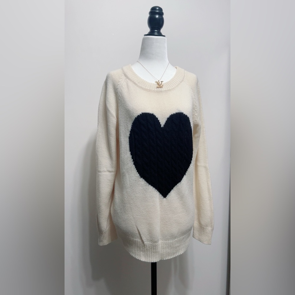 Heart Pattern Cream Sweater - Picture 5 of 8
